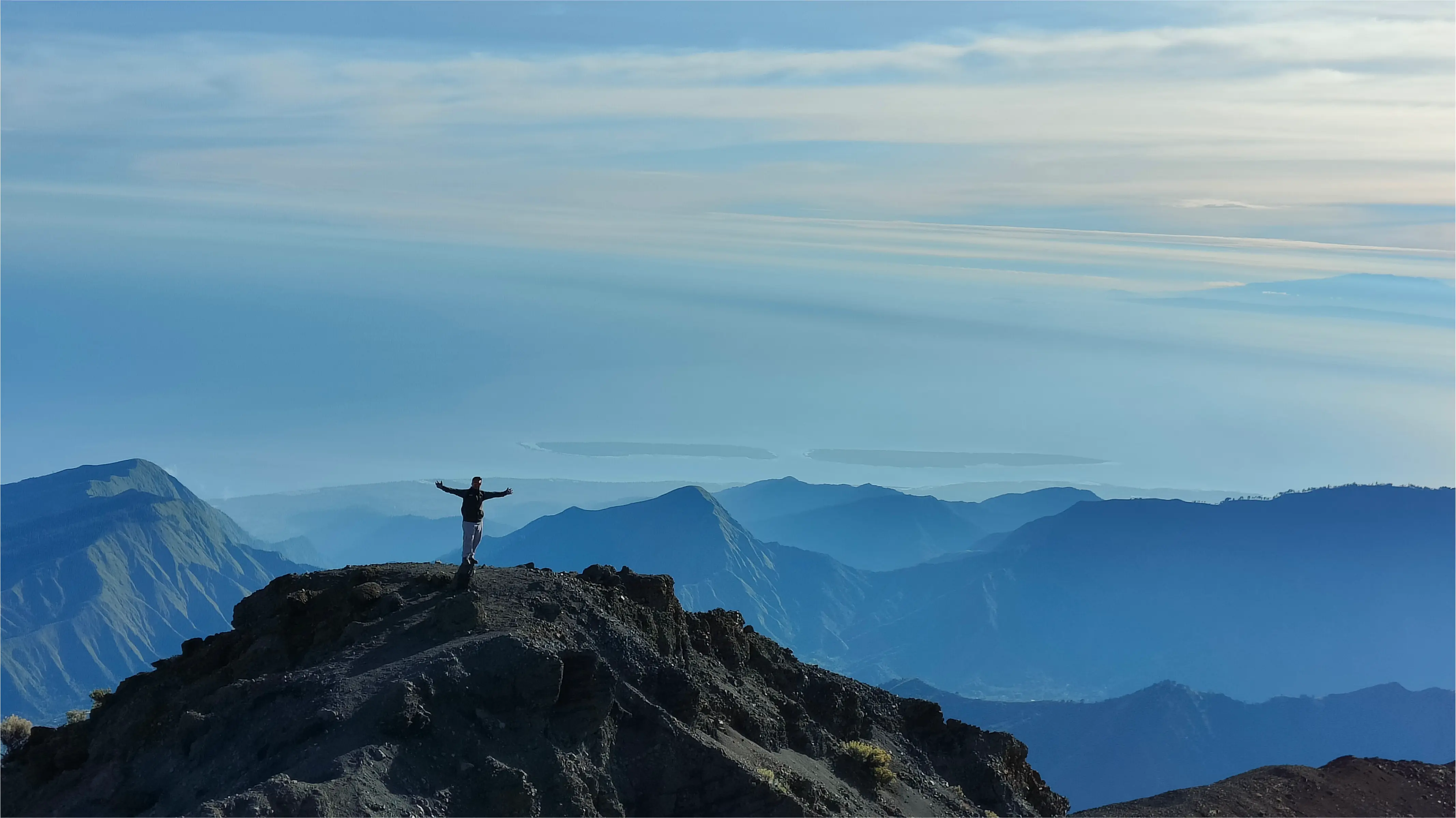 4 Days 3 Nights Complete Rinjani Expedition